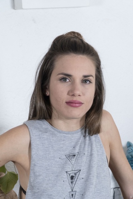 velika dlakava pička seksi gole slika