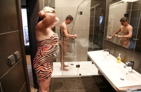 cfnm maturo xxx caldo fotografie