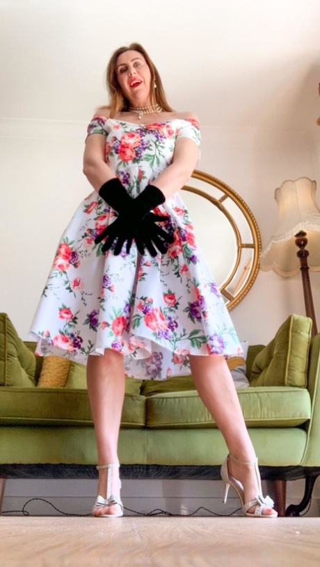 mature dress pornographic gallery