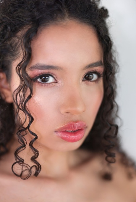 Valery Ponce top actress img