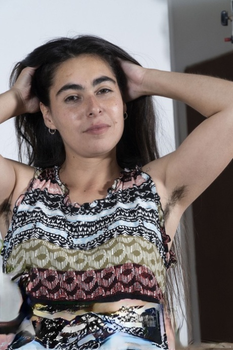 krullend harige naakte porno afbeeldingen