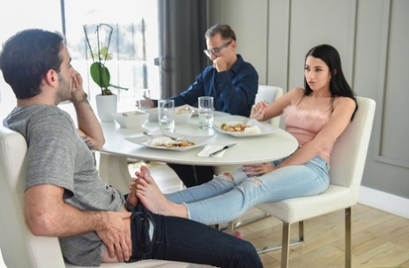 kiinalainen alasti eksklusiivinen img