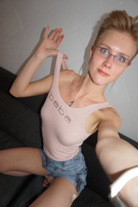 blonde briller hot nøgen kollektion