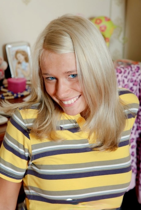 Connie Rose pretty model pictures