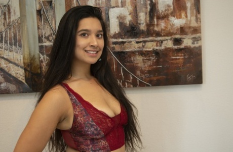 amateur latina nude pictures