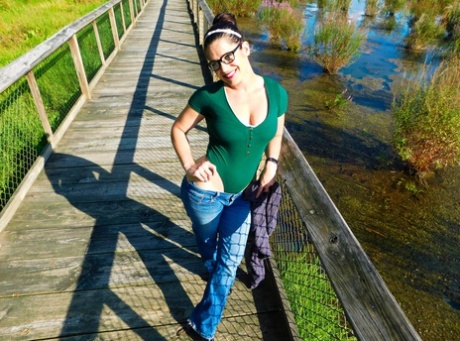 kavbojke za milfke vroče xxx slike