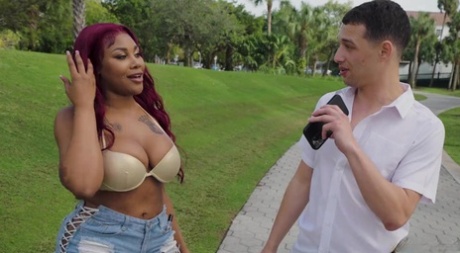 ebony shorts hot porn pictures