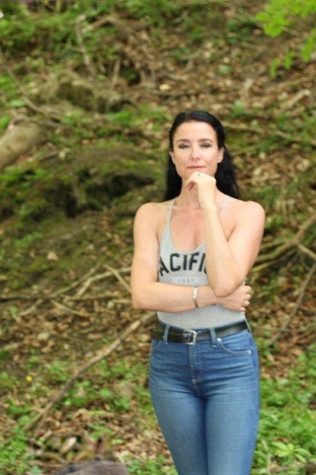 milf jeans art porn pic