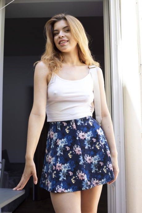 Emily Mayers nude pornstar photos