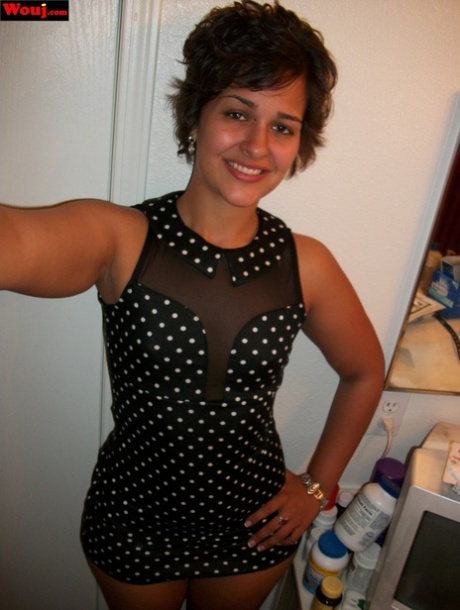 selfie milfke lijepa gola galerije