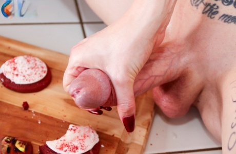 transvestit sperma seksi gole arhiva