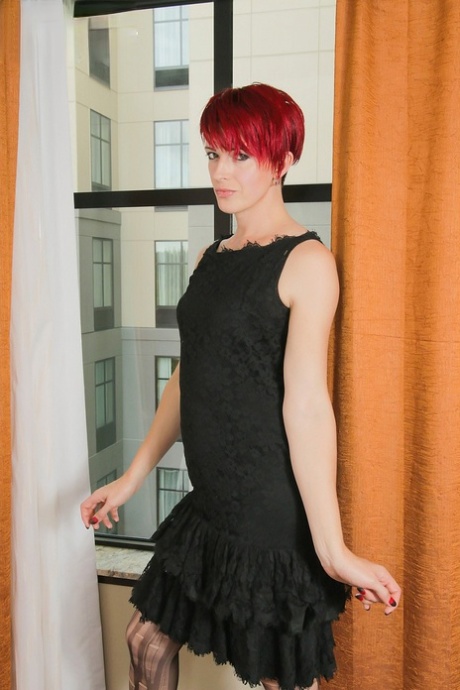 Evie Eliot hd pornstar photo
