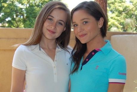 Zoe Bloom adult actress pics