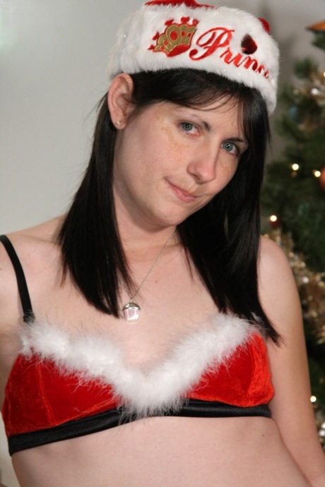 Amy Daly adult model pic