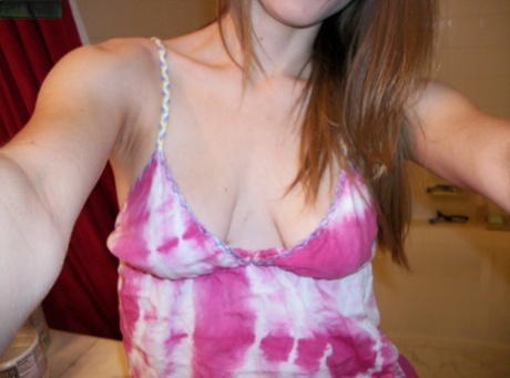 صورة شخصية في المرآة xxx أرشيف