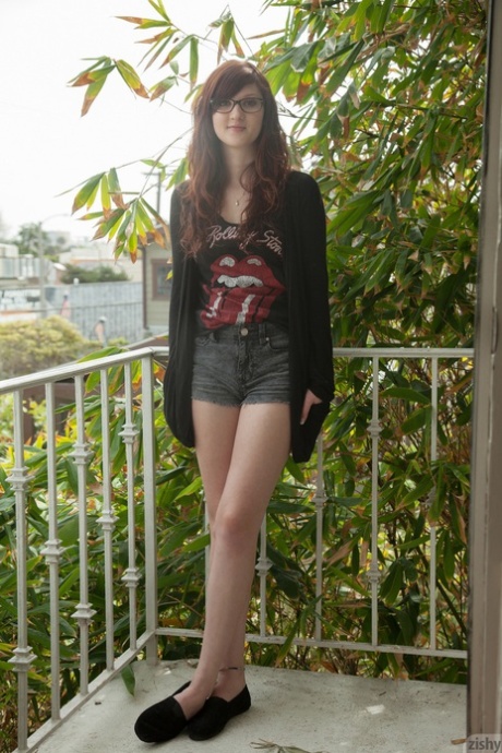 Ellena Woods erotic model galleries