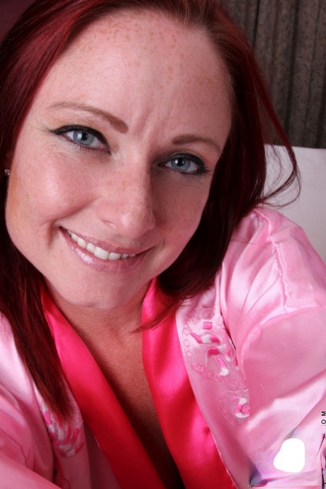 Sandi Lymm star sexy image