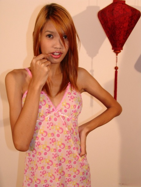 Ladyboy Aum perfect star pictures