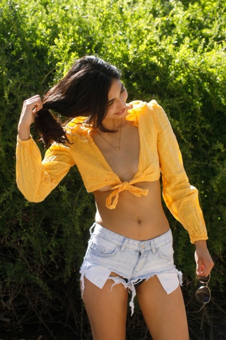 Reina Rae model naked archive