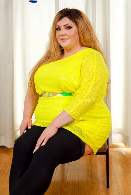 ogromna transvestit gola slika