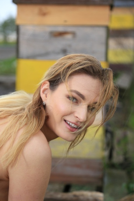 بنطال يوغا ممتلئ فن xxx معارض