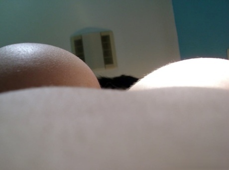 bröstselfie hd hot bild