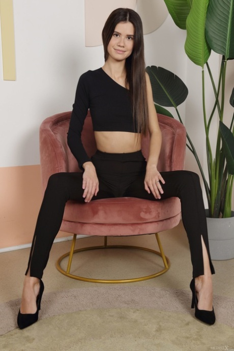 Evelin Elle free model galleries