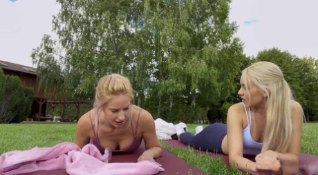 lesbiske yogabukser perfekt bedst gallerier