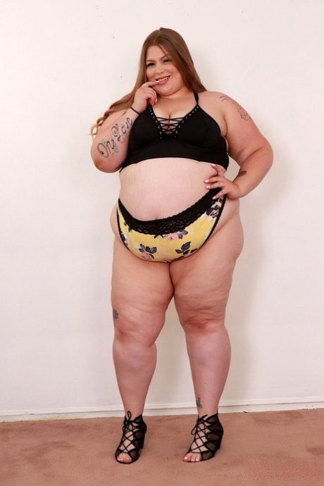 fat blonde best photos