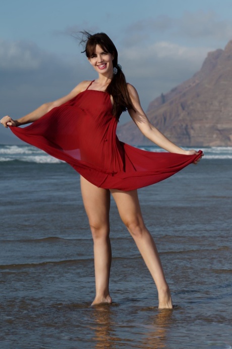 Leni Doll star nude galleries
