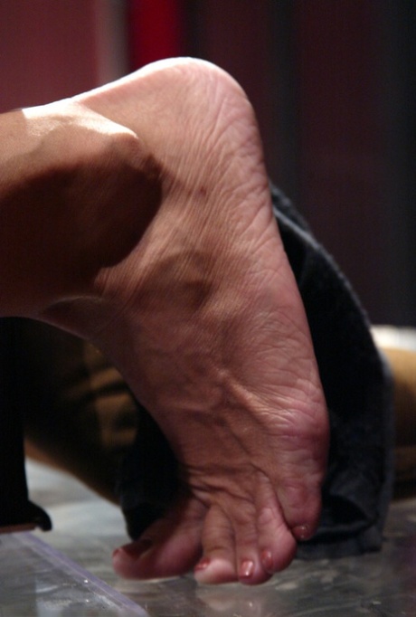 bdsm feet hot sex pictures
