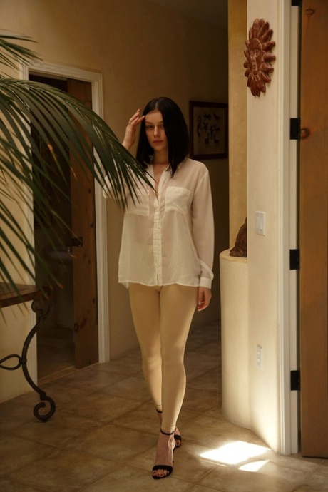 Amanda Lane perfect model image