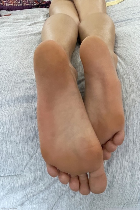 pieds de près belle sexy img