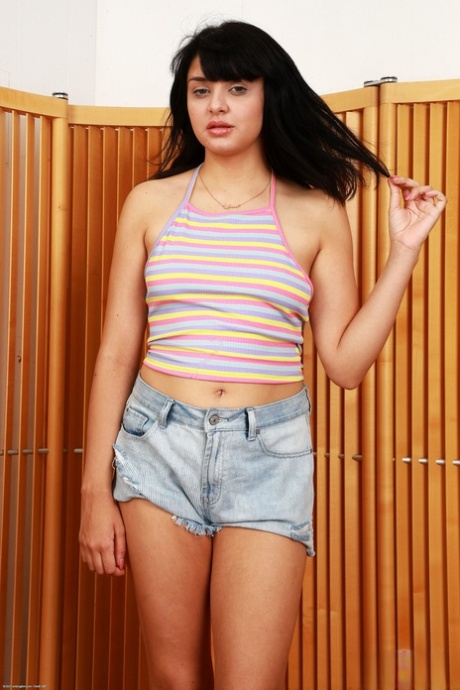 Leda Lotharia exclusive pornstar photo