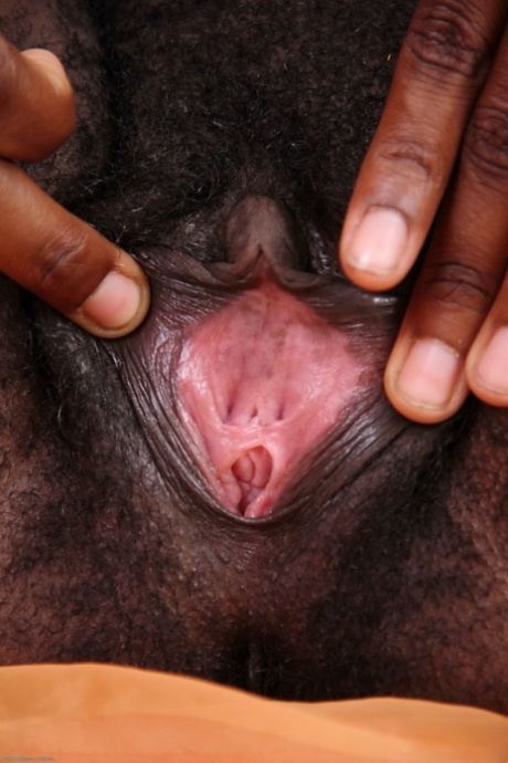 mama s malim sisama besplatni porno slika
