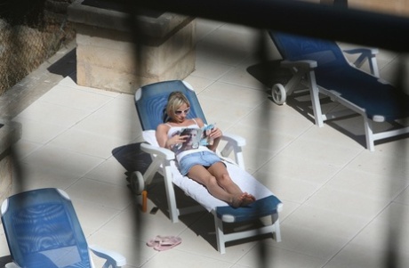 amateur voyeur beautiful galleries