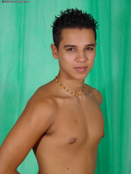mager gay vacker naken foton