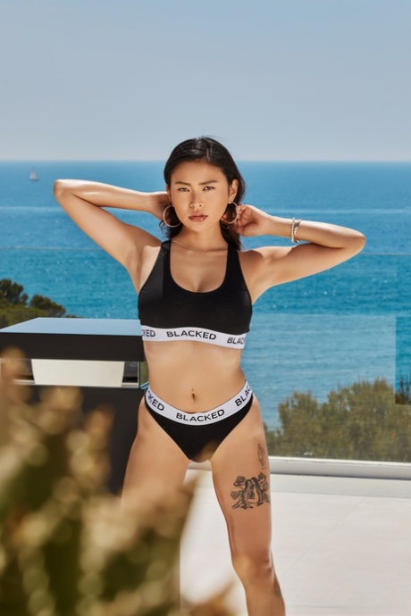 azijski veliki bbc seksi gole slike