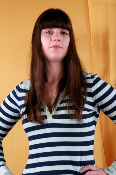 Samantha Bee hot star pics