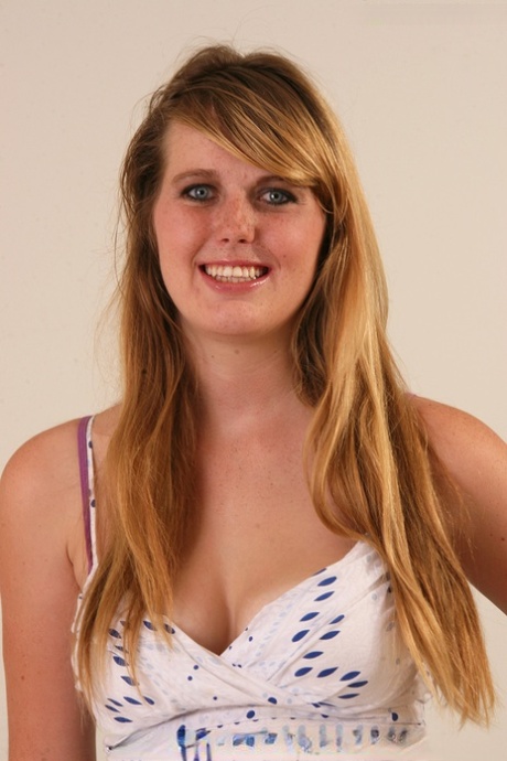 Emma Ash star top image