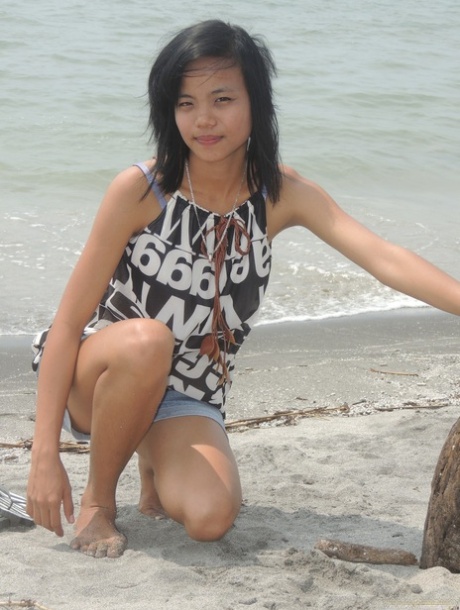 con mèo tuổi teen latina khỏa thân gợi ...xxx gợi cảm lưu trữ