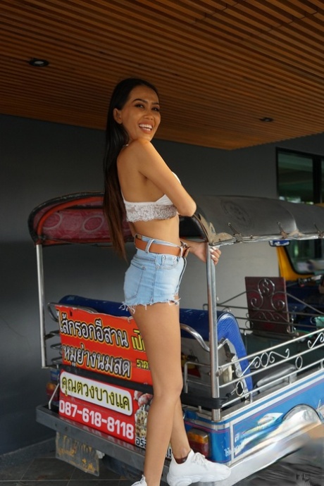 thailandsk milf fri kunst Foto