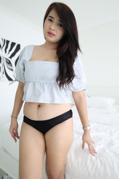 mollige Asiatin porno exklusive foto