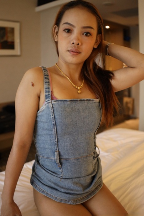 liten asiatisk sex pornografiskt bilder