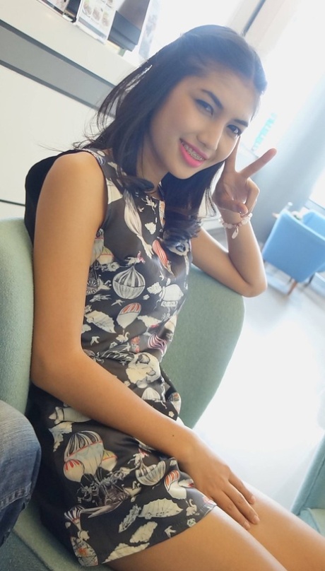 Ladyboy Wine erotic star galleries