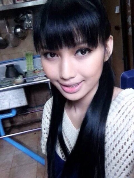 Ladyboy Wine pornstar free photos