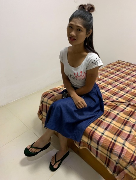 中国のティーンエイジャー セクシーヌード 写真