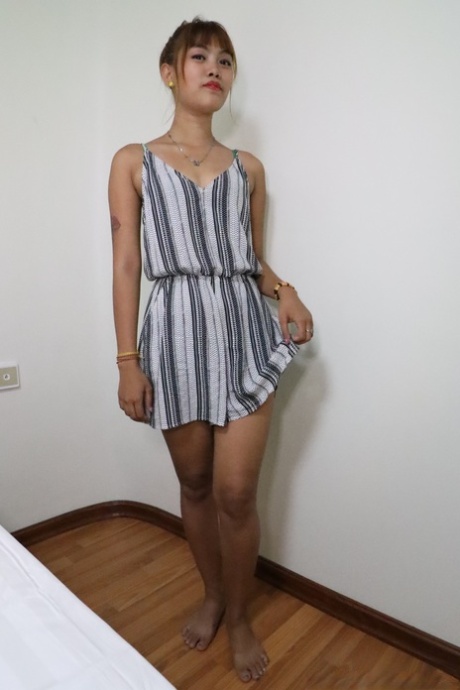 vagina asia berbulu seni telanjang gambar
