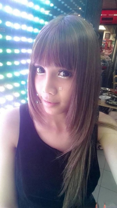 waria remaja seksi gratis foto