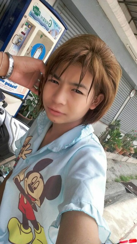 kleine ladyboy gratis naakt archief